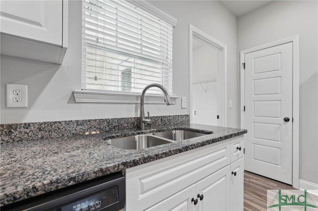 503 Potter Stone Square