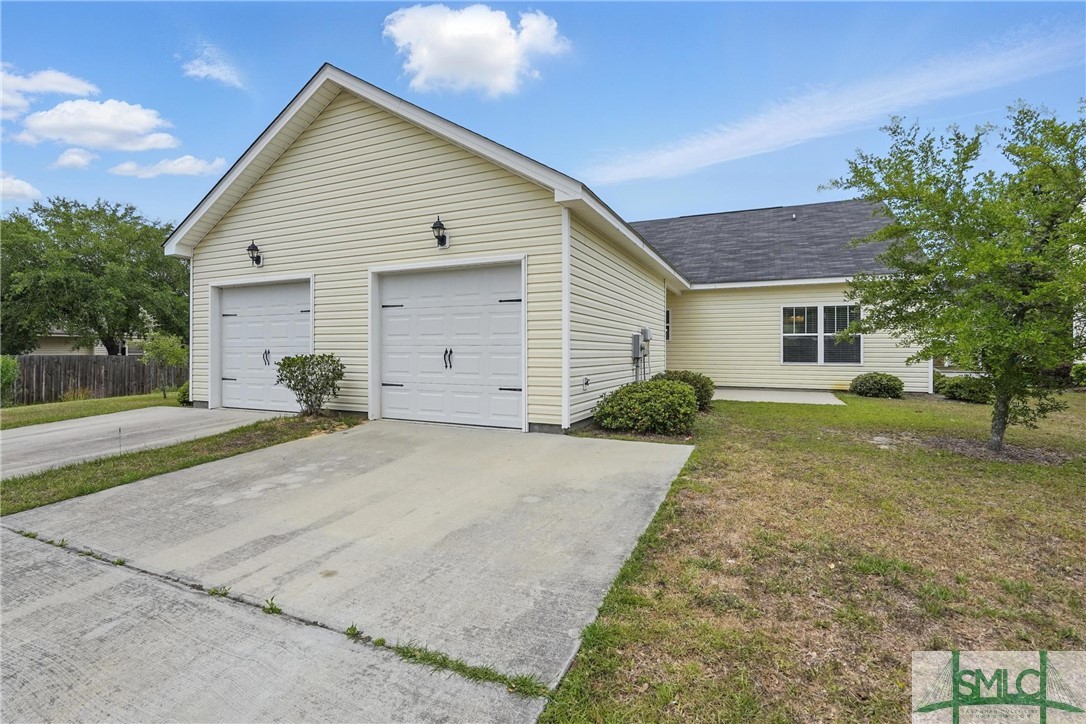 503 Potter Stone Square