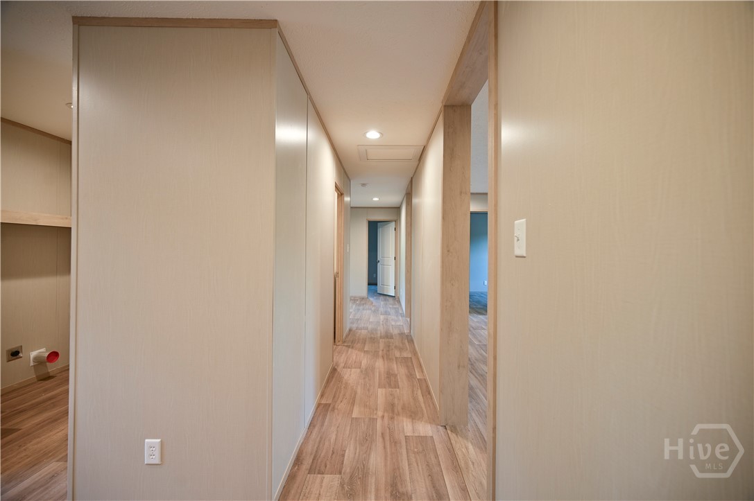 2760 17 Highway