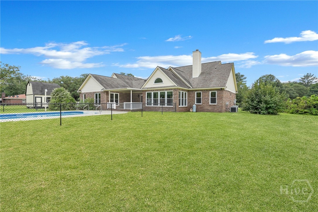 600 Old Louisville Road