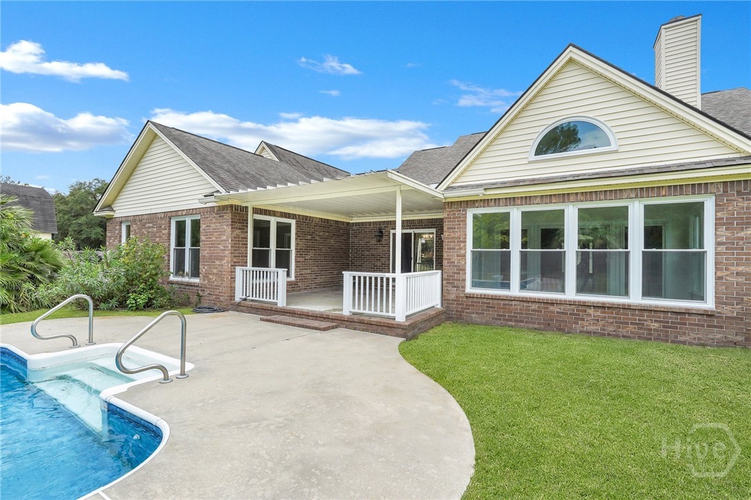 600 Old Louisville Road