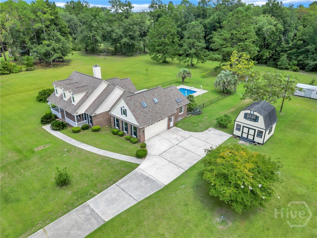 600 Old Louisville Road