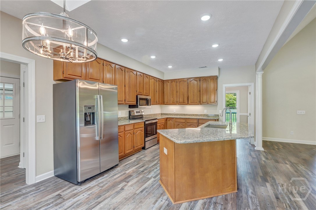 600 Old Louisville Road