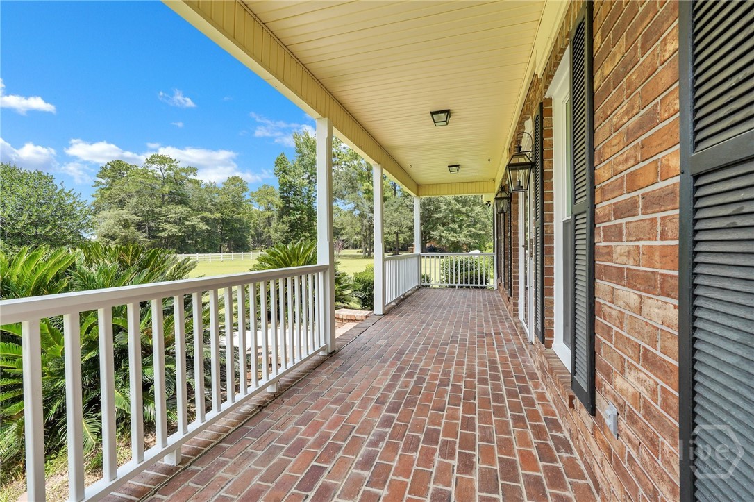 600 Old Louisville Road