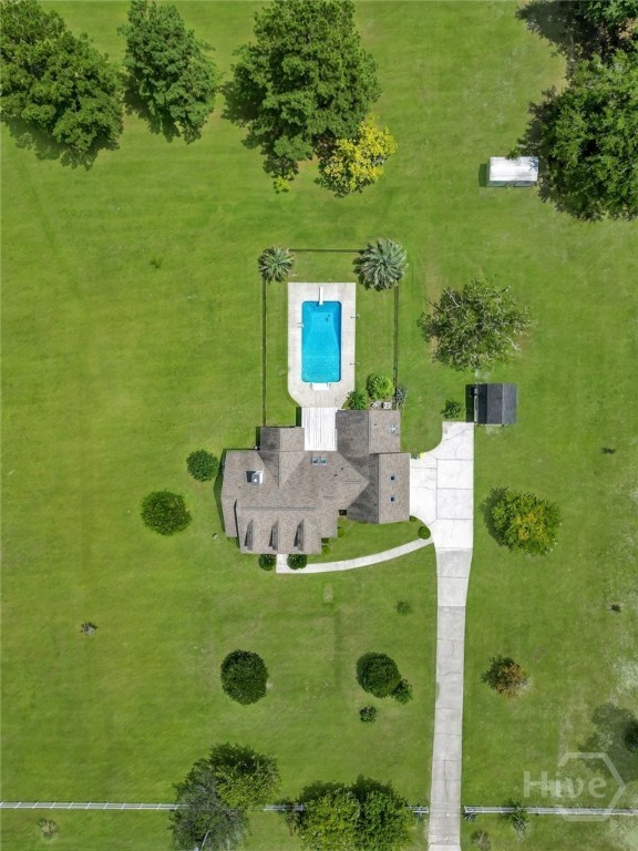 600 Old Louisville Road