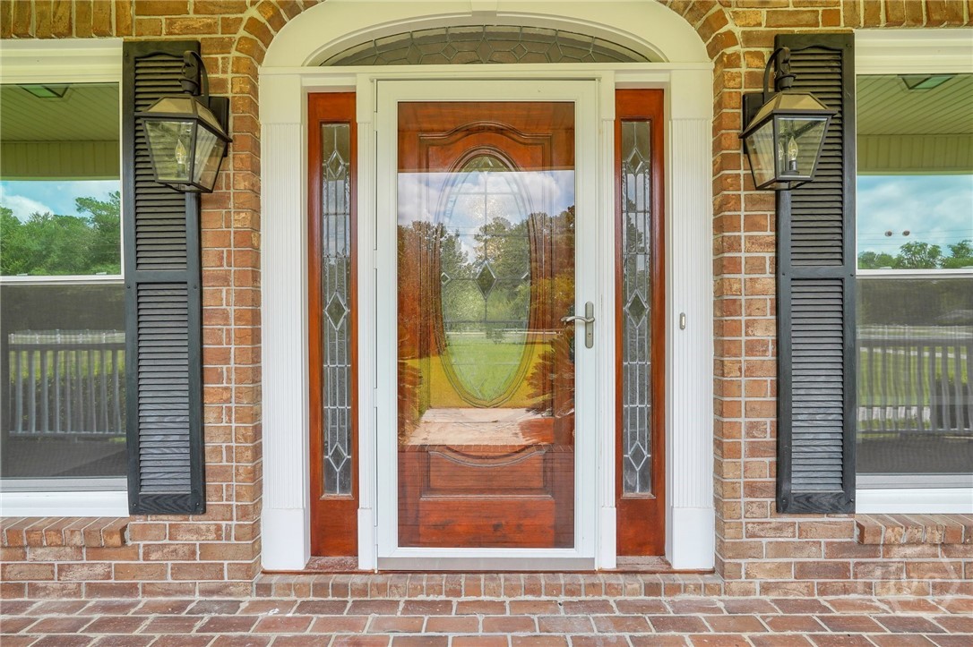 600 Old Louisville Road