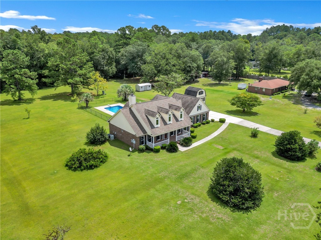 600 Old Louisville Road