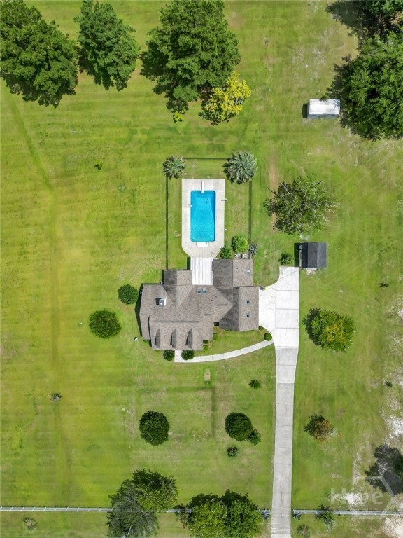 600 Old Louisville Road