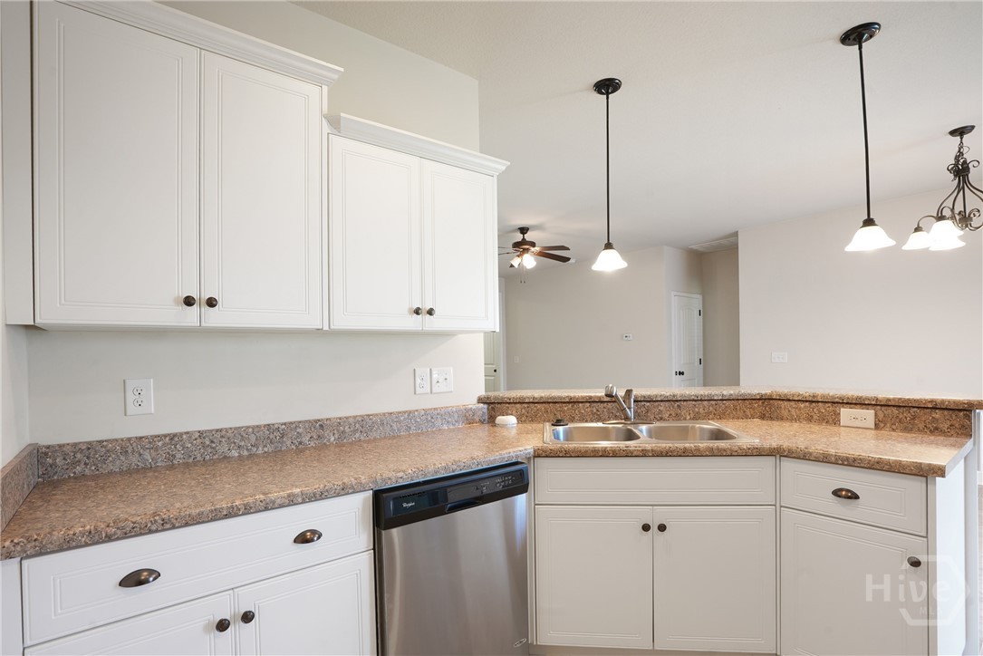 106 Clydesdale Court