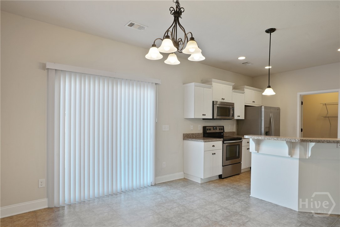 106 Clydesdale Court