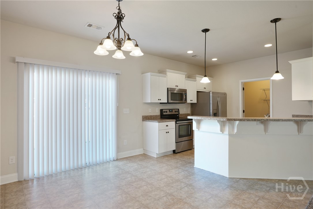 106 Clydesdale Court