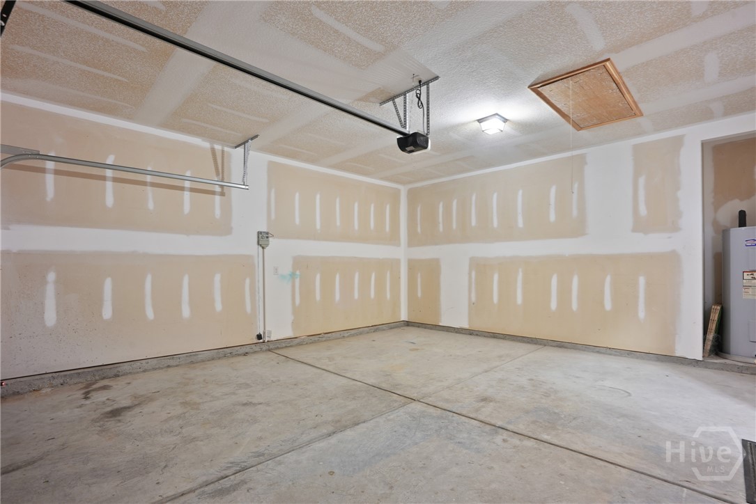 106 Clydesdale Court