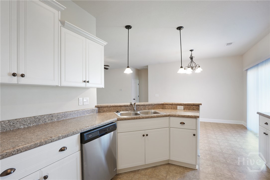 106 Clydesdale Court