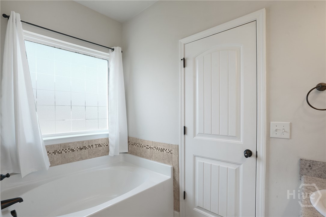 106 Clydesdale Court