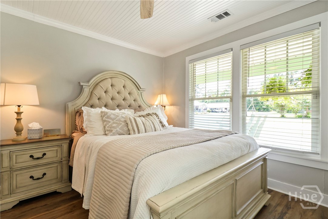 702 Lexington Avenue