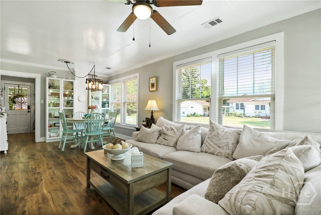 702 Lexington Avenue