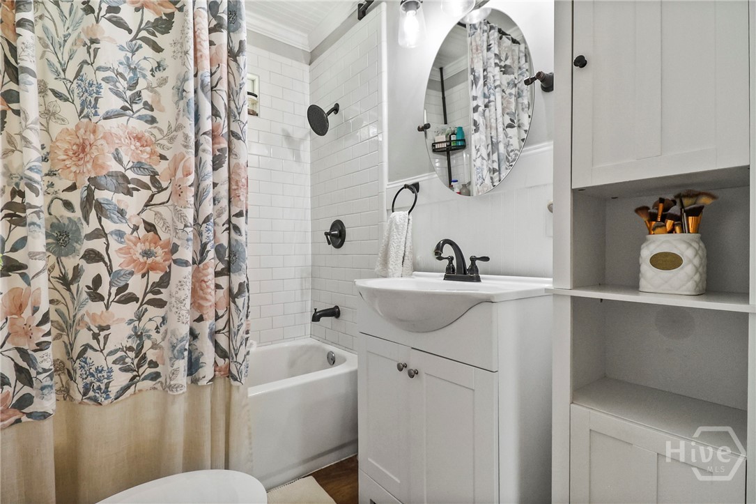 702 Lexington Avenue