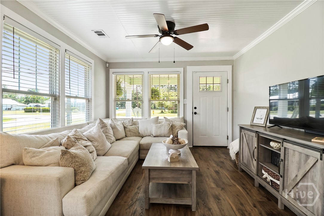 702 Lexington Avenue