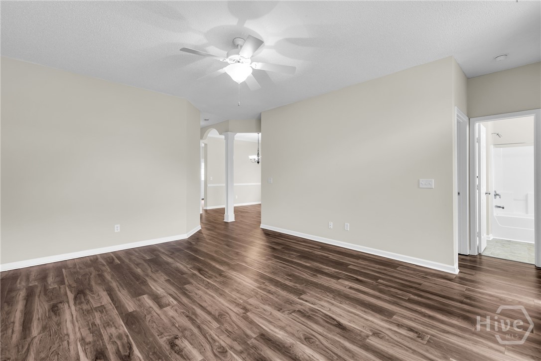 609 Trellis Square