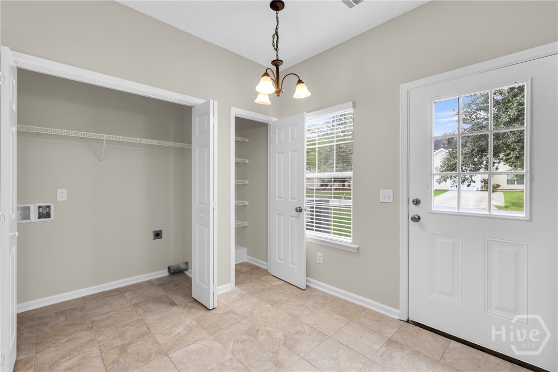 609 Trellis Square