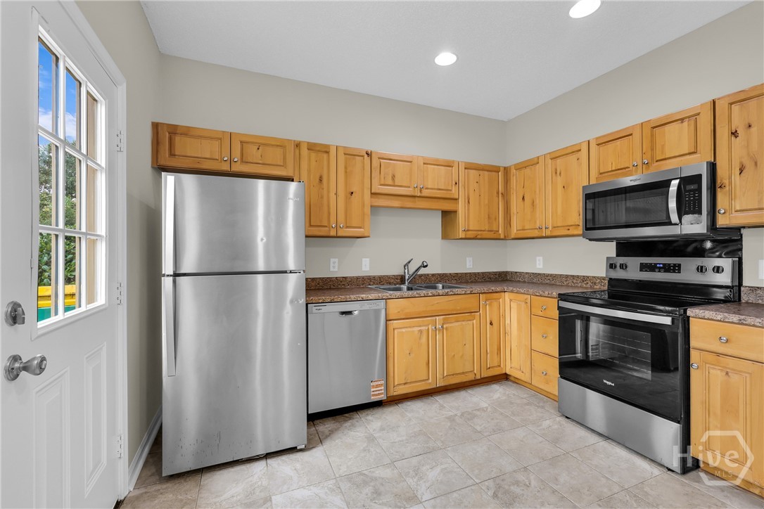 609 Trellis Square
