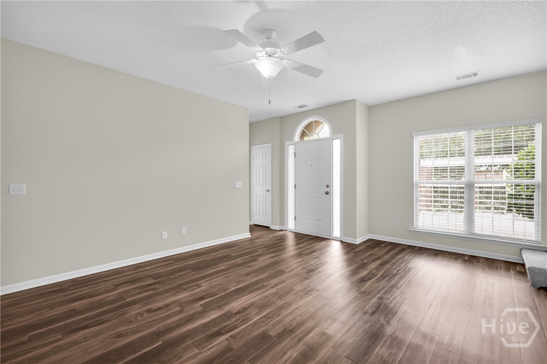 609 Trellis Square