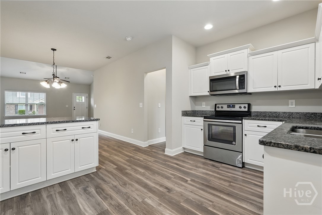 603 Trellis Square