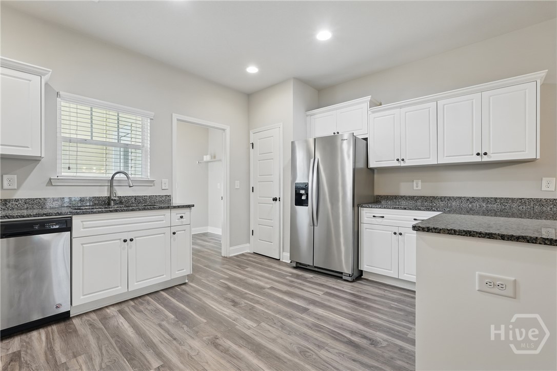 603 Trellis Square