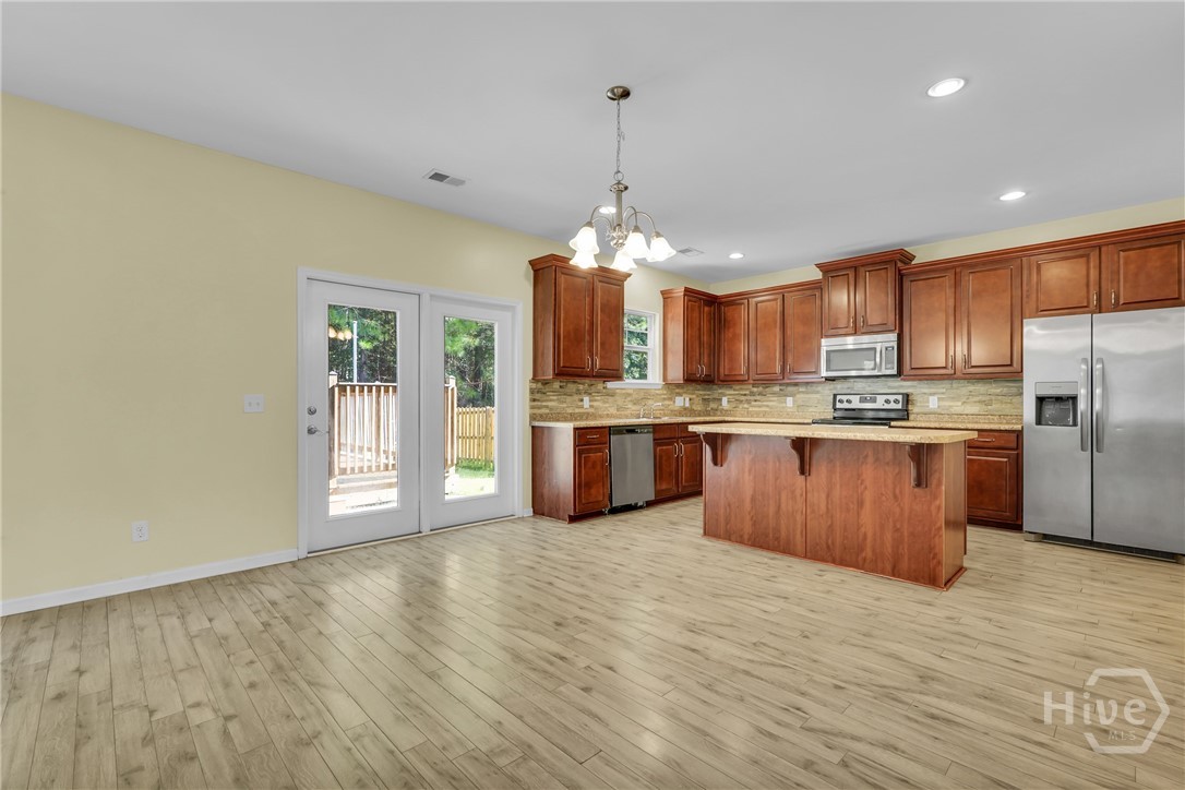 134 Lakepointe Drive