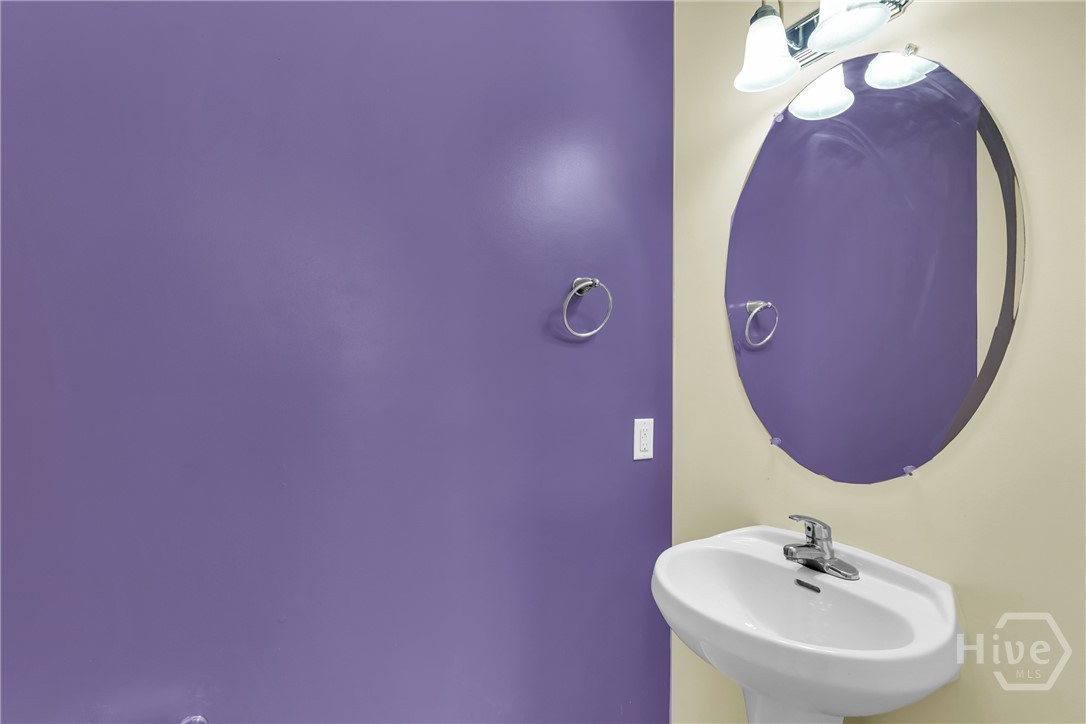 134 Lakepointe Drive