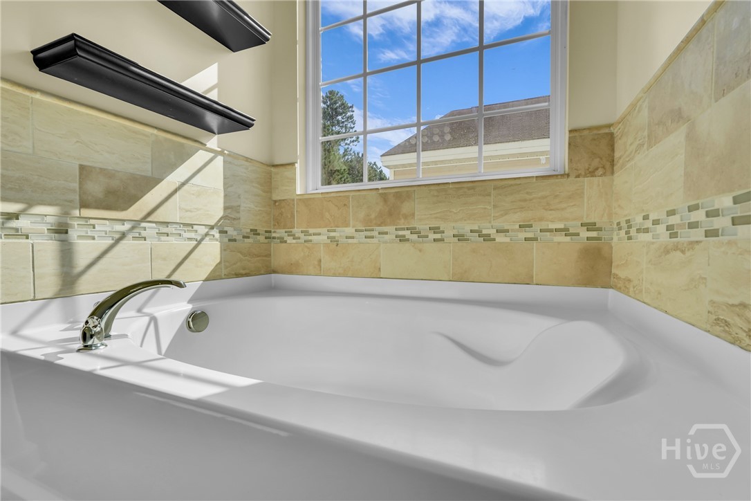 134 Lakepointe Drive