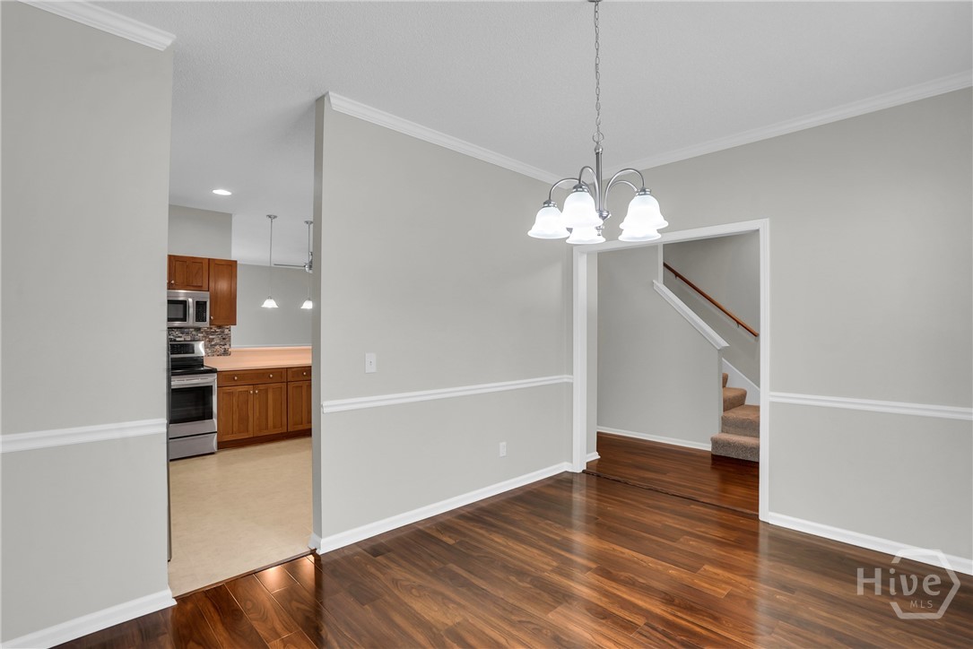 110 Coach House Square