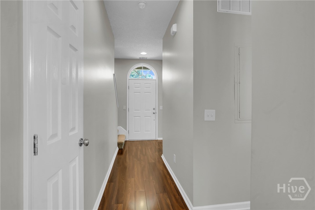 110 Coach House Square