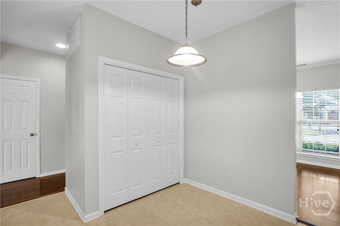 110 Coach House Square