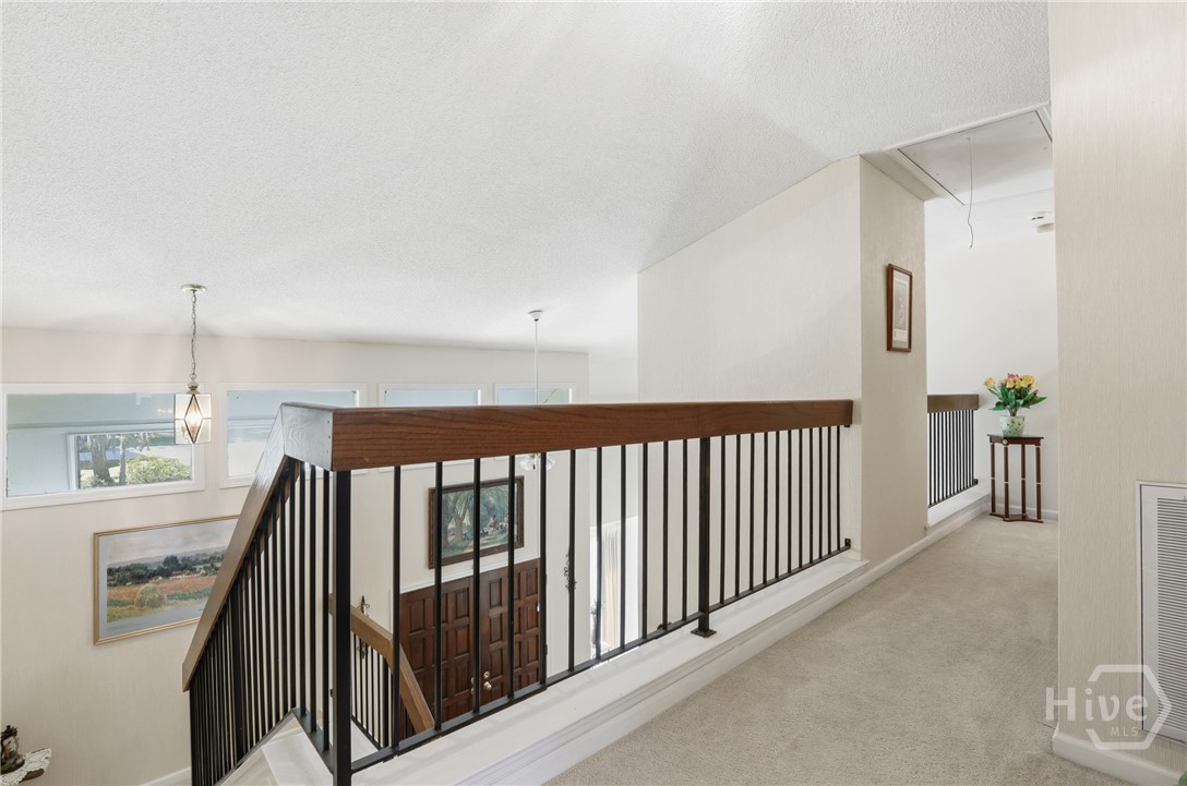 118 Companion Way