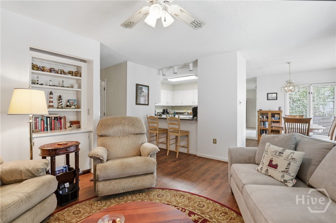 118 Companion Way