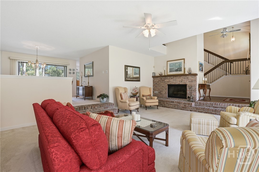 118 Companion Way