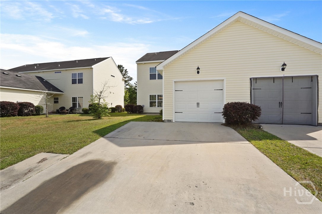 505 Potter Stone Square