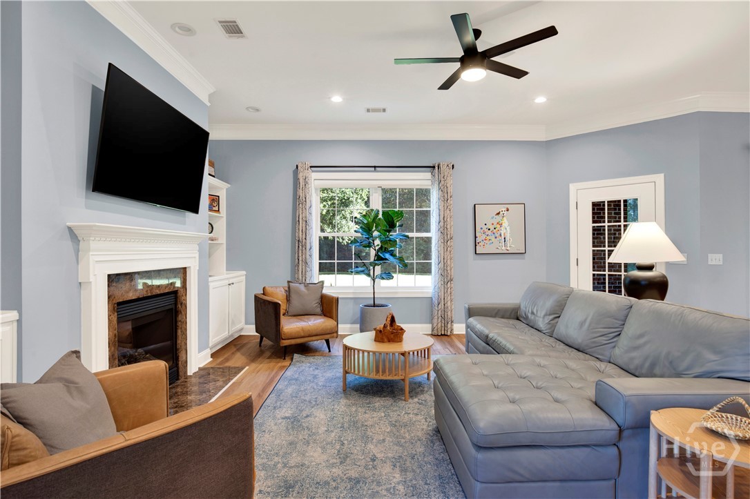 1501 Woodside Ridge
