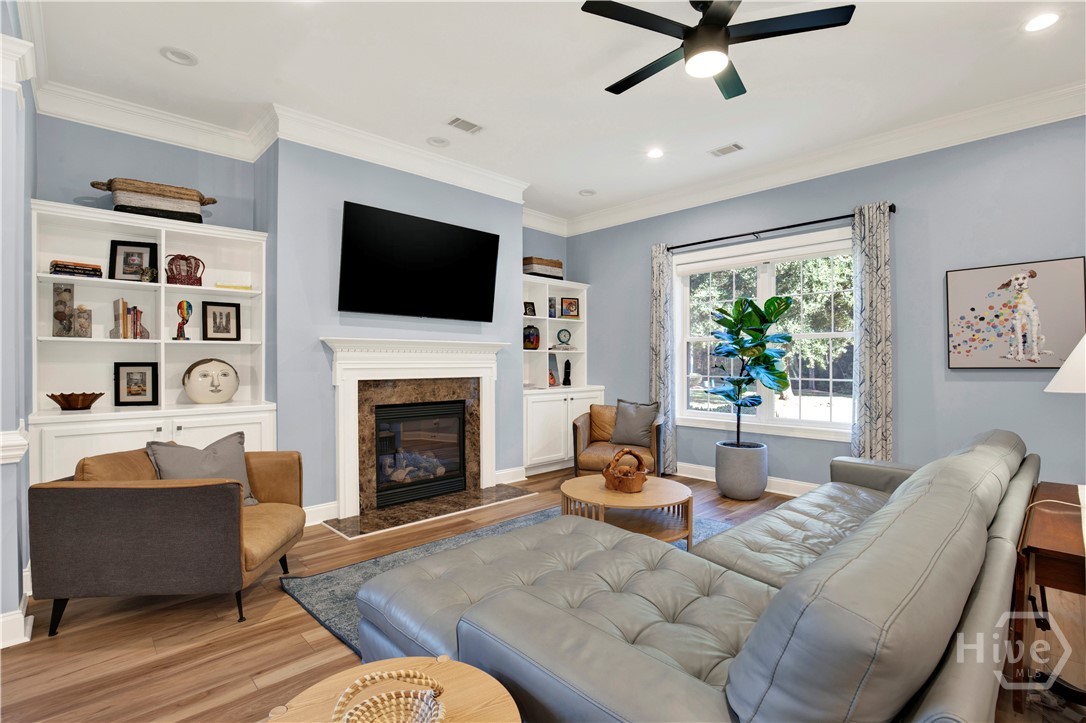 1501 Woodside Ridge