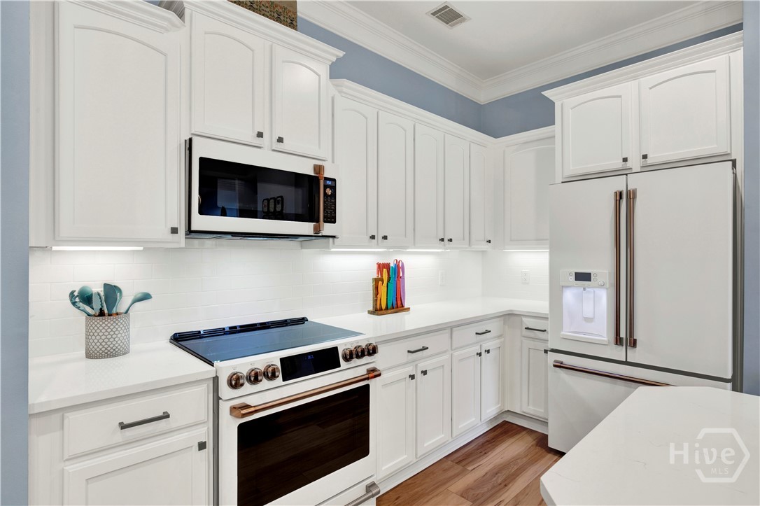 1501 Woodside Ridge