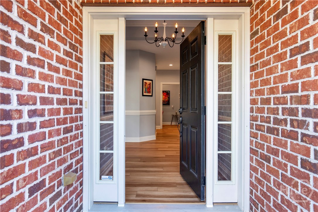 1501 Woodside Ridge