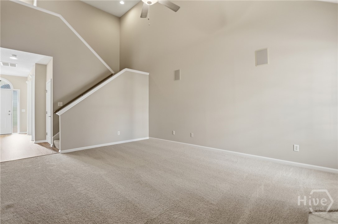 100 Coach House Square