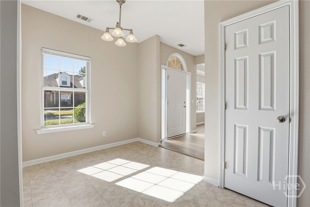 100 Coach House Square