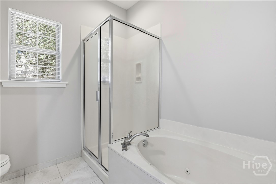 100 Coach House Square