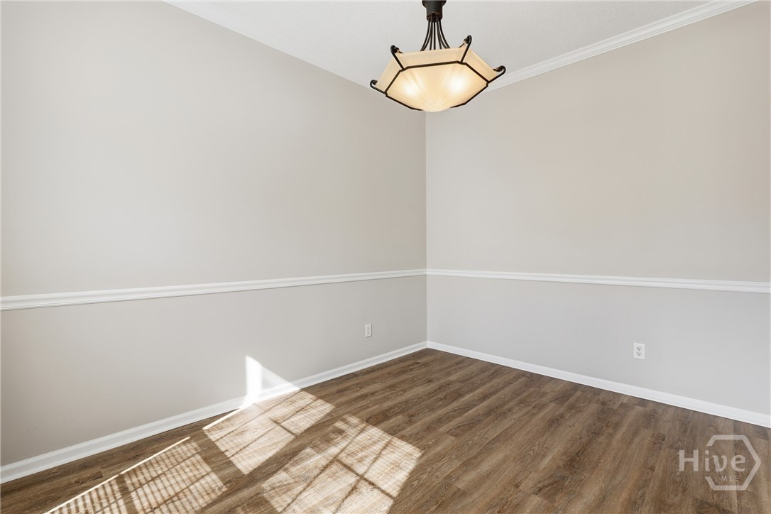 100 Coach House Square