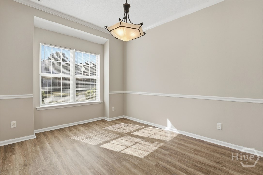 100 Coach House Square