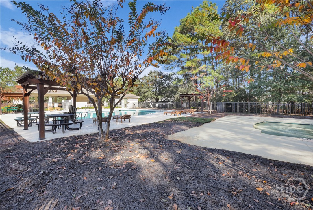 100 Coach House Square