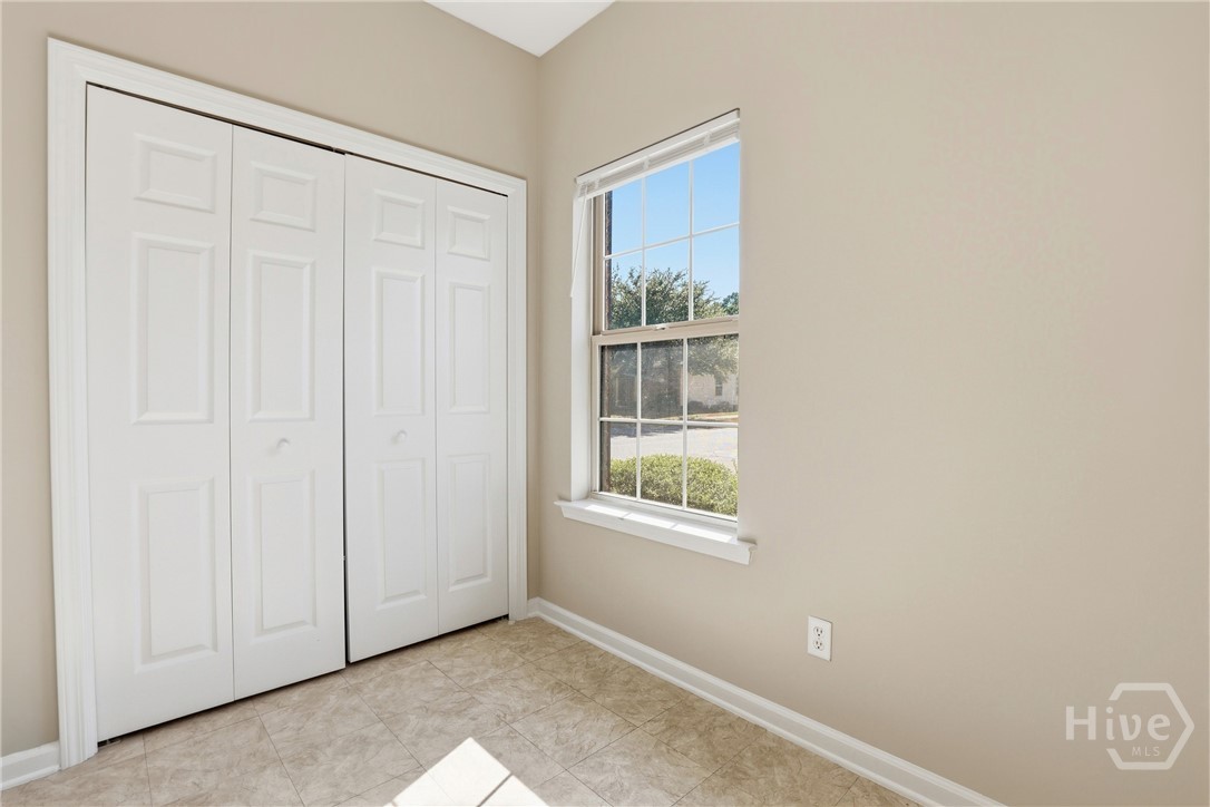 100 Coach House Square