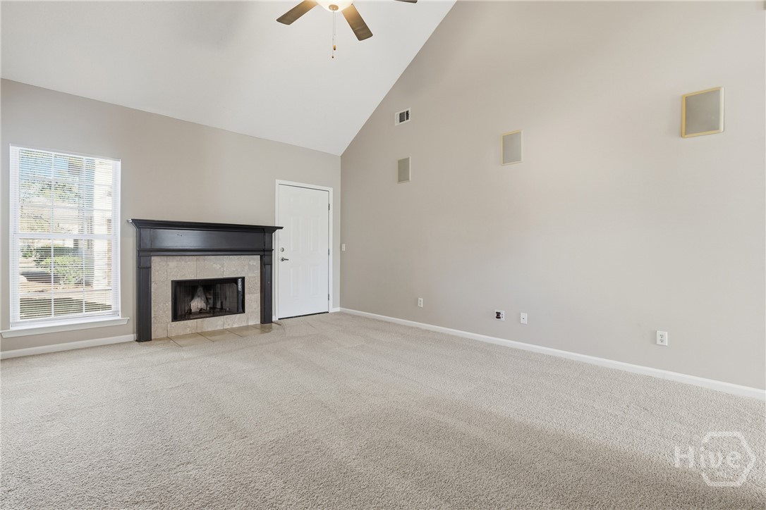 100 Coach House Square